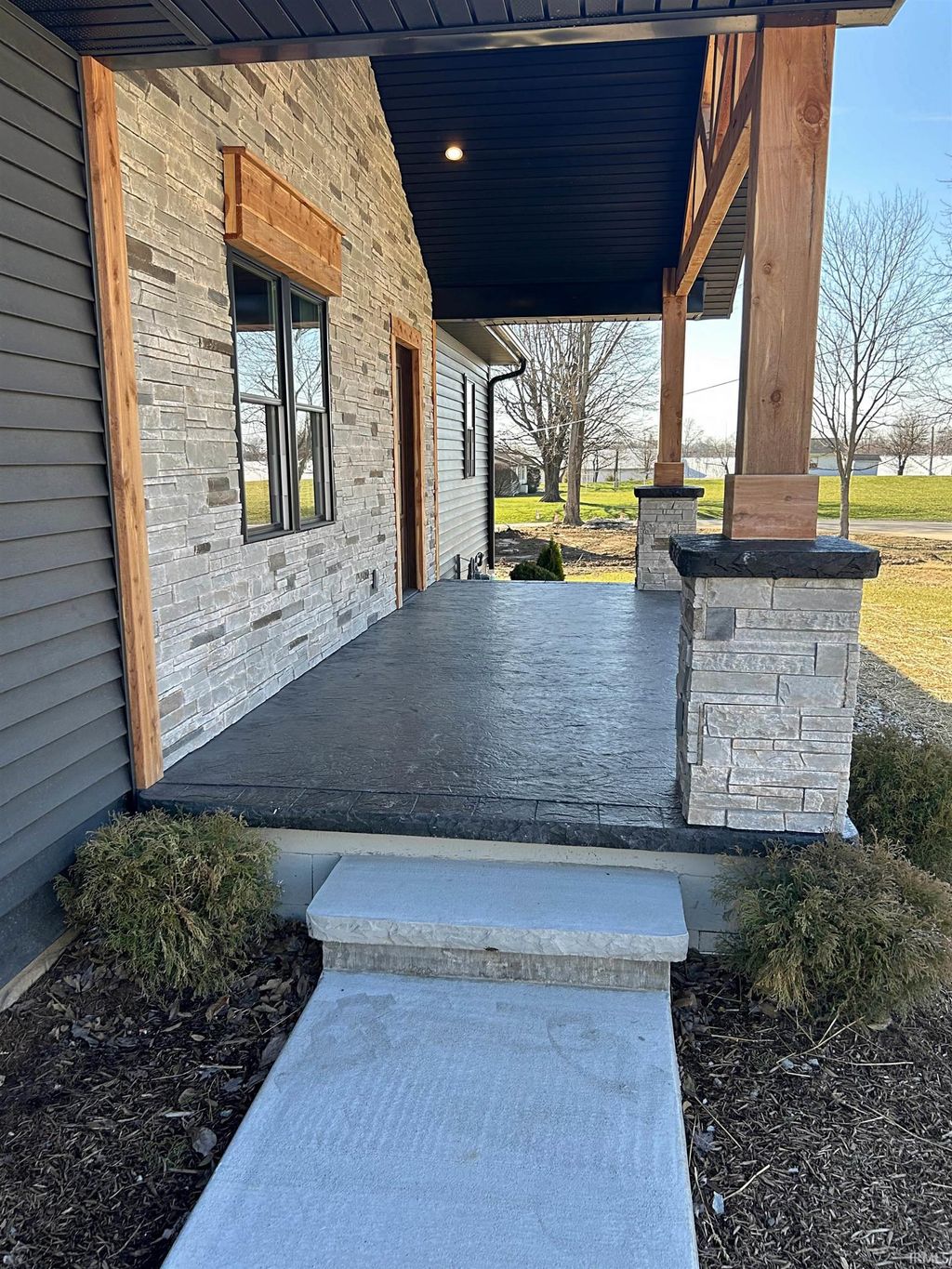 Photo of 309 SE 1st Street, Loogootee, IN 47553 (MLS # 202604850)