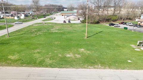 Photo of Foxwood (Lot 1) Court, Monticello, IN 47960 (MLS # 202611666)