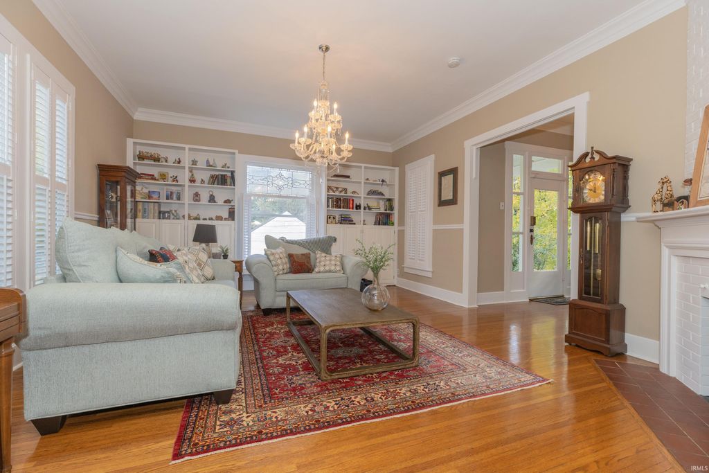 Photo of 116 Sycamore Street, Newburgh, IN 47630 (MLS # 202544269)