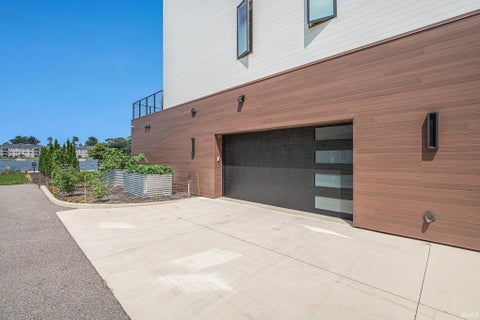 Tiny photo for 950 E Jackson Boulevard #102, Elkhart, IN 46516 (MLS # 202602364)