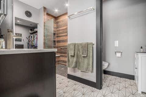 Tiny photo for 950 E Jackson Boulevard #102, Elkhart, IN 46516 (MLS # 202602364)