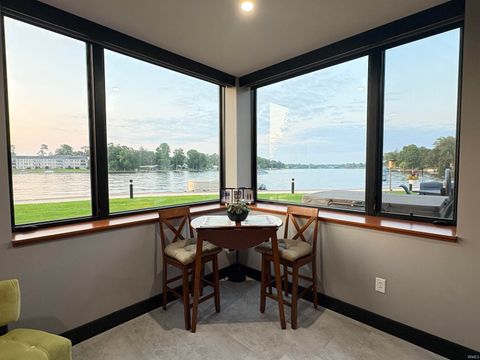 Tiny photo for 950 E Jackson Boulevard #102, Elkhart, IN 46516 (MLS # 202602364)
