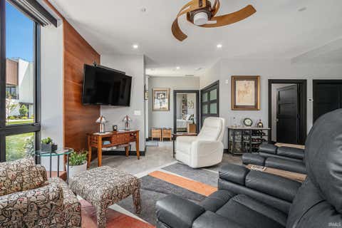 Tiny photo for 950 E Jackson Boulevard #102, Elkhart, IN 46516 (MLS # 202602364)