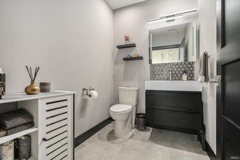 Tiny photo for 950 E Jackson Boulevard #102, Elkhart, IN 46516 (MLS # 202602364)