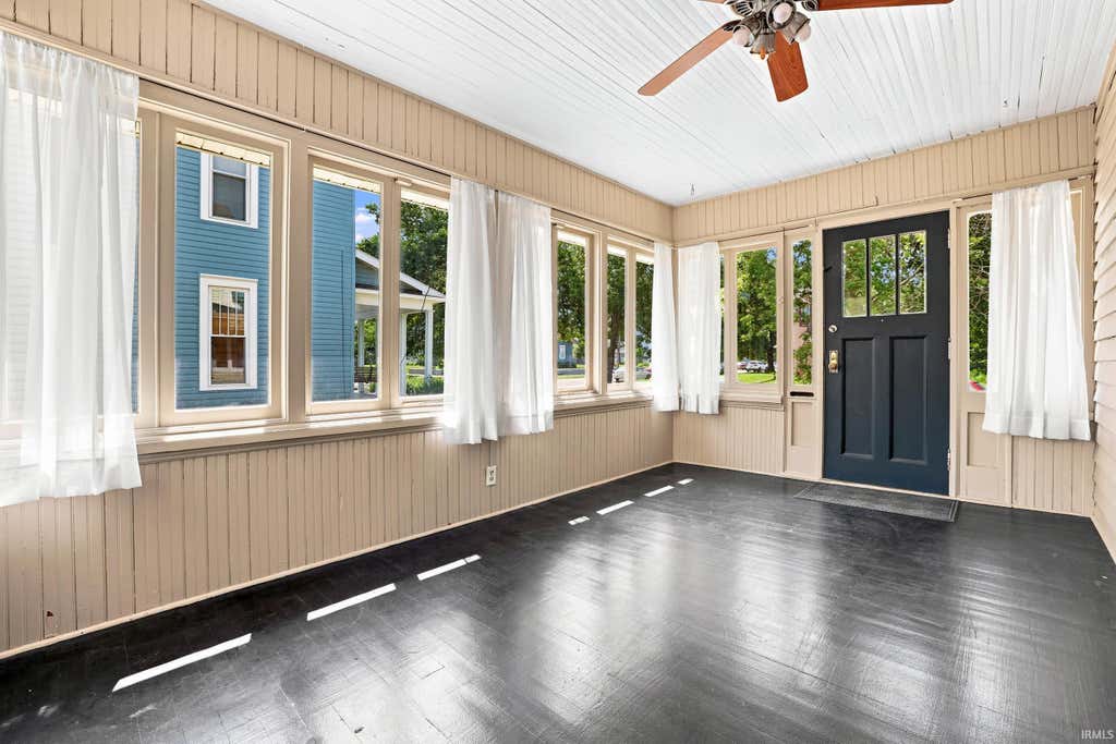Photo of 1106 W Spencer Avenue, Marion, IN 46952 (MLS # 202626612)