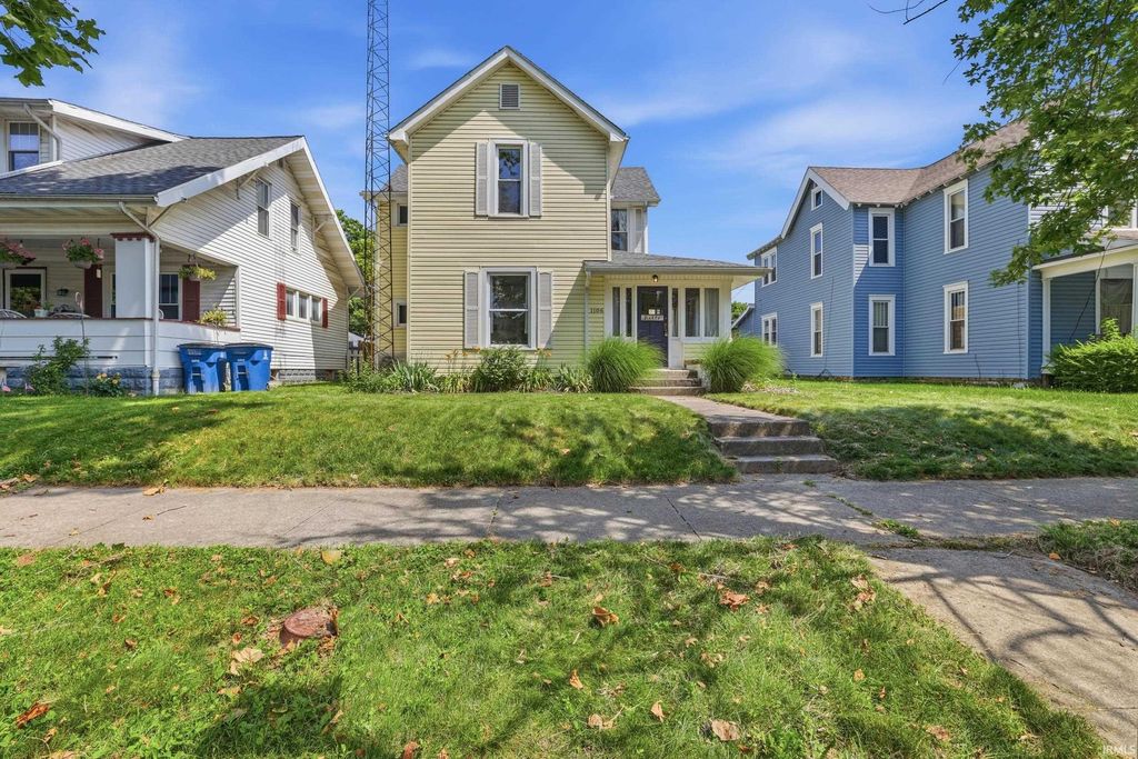 Photo of 1106 W Spencer Avenue, Marion, IN 46952 (MLS # 202626612)