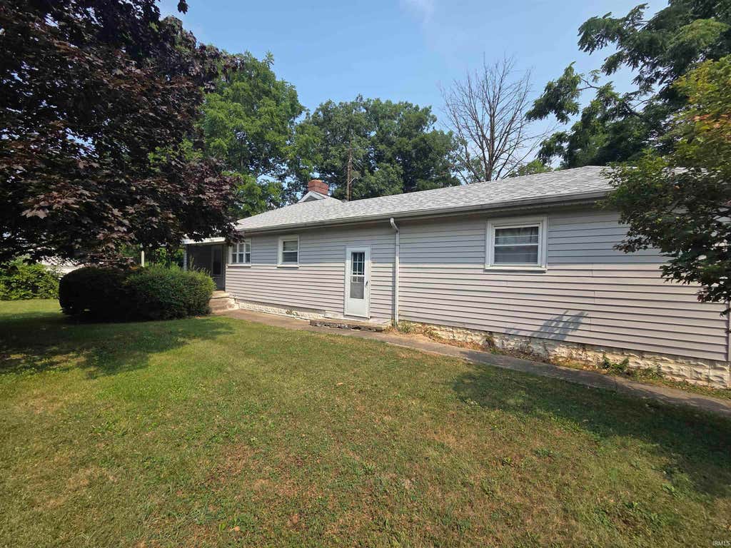 Photo of 708 I Avenue, New Castle, IN 47362 (MLS # 202630613)