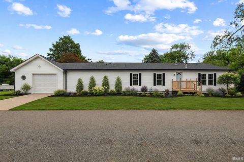Tiny photo for 101 Clayton Street, Rochester, IN 46975 (MLS # 202627249)
