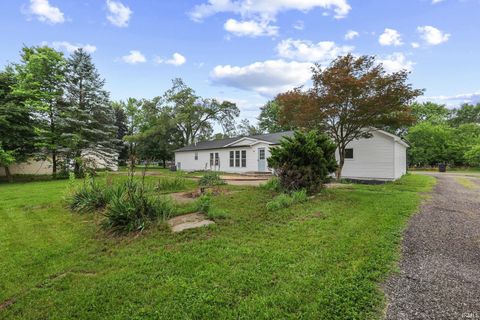 Photo of 101 Clayton Street, Rochester, IN 46975 (MLS # 202627249)