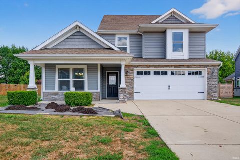 Photo of 1233 Canterview Way, Kokomo, IN 46901 (MLS # 202535678)