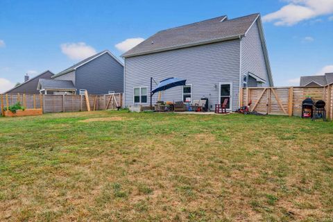 Tiny photo for 1233 Canterview Way, Kokomo, IN 46901 (MLS # 202535678)