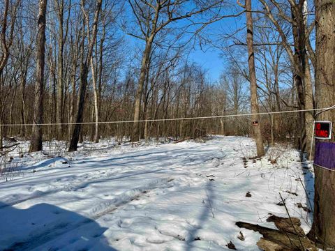 Tiny photo for West Side N Franklin Bottoms Road, Scottsburg, IN 47170 (MLS # 202612362)