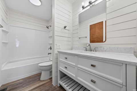 Tiny photo for 5906 Mendota Drive, Kokomo, IN 46901 (MLS # 202603709)