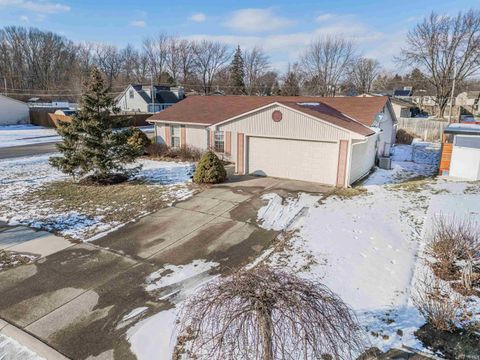 Photo of 1405 Springbrook Road, Fort Wayne, IN 46825 (MLS # 202602343)
