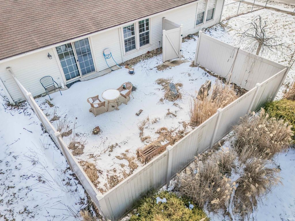 Photo of 1405 Springbrook Road, Fort Wayne, IN 46825 (MLS # 202602343)