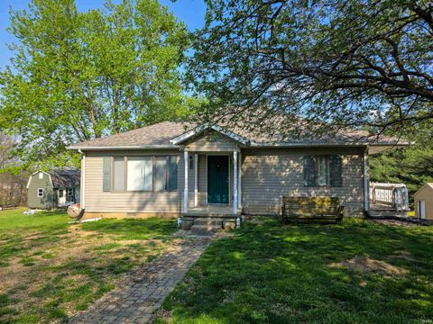 Photo of 6806 N 500 W, Worthington, IN 47471 (MLS # 202612292)