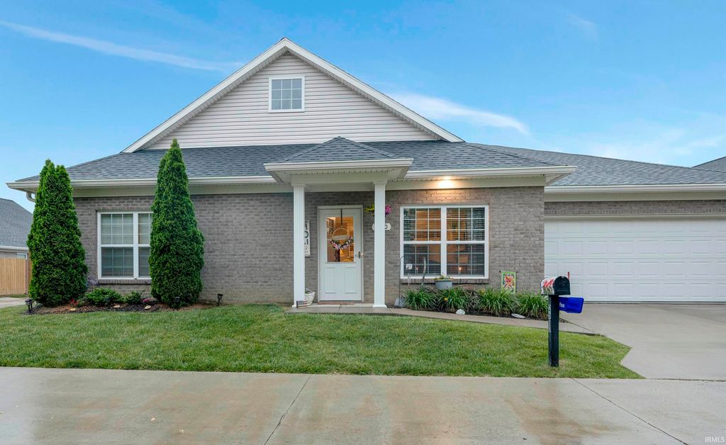 Photo of 2610 Purdom Court, Evansville, IN 47715 (MLS # 202615413)