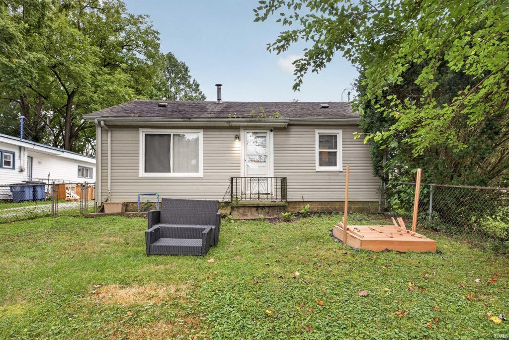 Photo of 812 26th Street, Bedford, IN 47421 (MLS # 202634090)