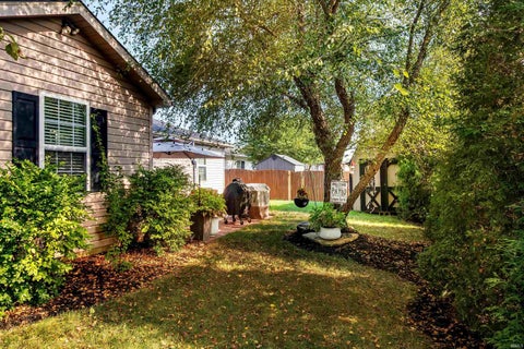 Tiny photo for 12912 Cold Water Drive, Evansville, IN 47725 (MLS # 202632164)