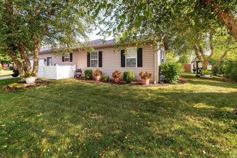 Tiny photo for 12912 Cold Water Drive, Evansville, IN 47725 (MLS # 202632164)