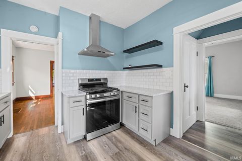 Tiny photo for 2009 Thompson Street, Lafayette, IN 47904 (MLS # 202542856)