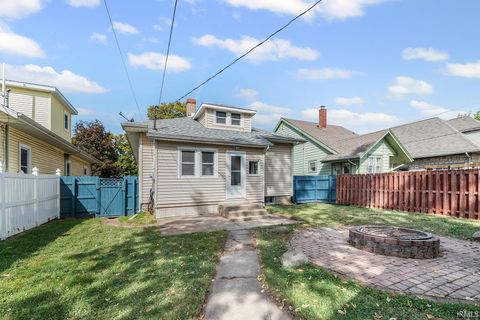 Tiny photo for 2009 Thompson Street, Lafayette, IN 47904 (MLS # 202542856)