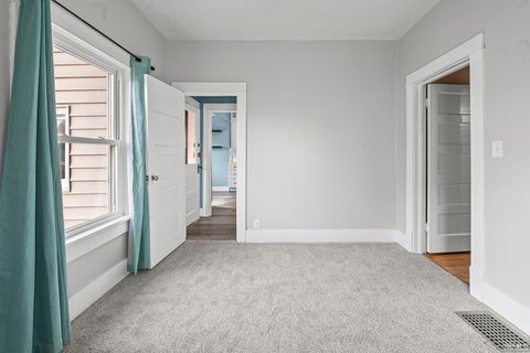 Tiny photo for 2009 Thompson Street, Lafayette, IN 47904 (MLS # 202542856)