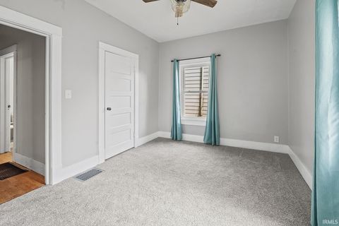 Tiny photo for 2009 Thompson Street, Lafayette, IN 47904 (MLS # 202542856)