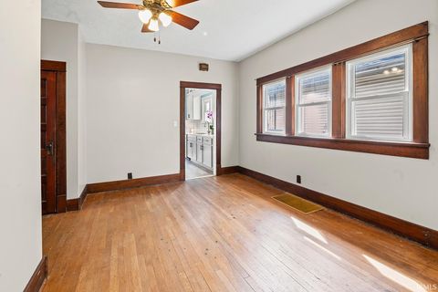 Tiny photo for 2009 Thompson Street, Lafayette, IN 47904 (MLS # 202542856)