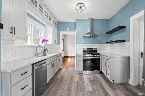 Tiny photo for 2009 Thompson Street, Lafayette, IN 47904 (MLS # 202542856)