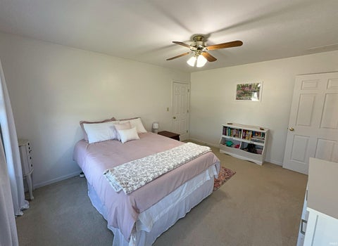 Tiny photo for 847 W Graham Lane, Washington, IN 47501 (MLS # 202637951)