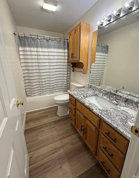 Tiny photo for 847 W Graham Lane, Washington, IN 47501 (MLS # 202637951)