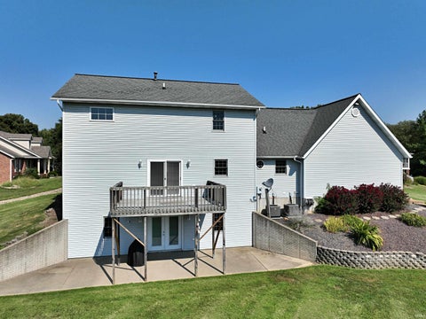 Tiny photo for 847 W Graham Lane, Washington, IN 47501 (MLS # 202637951)