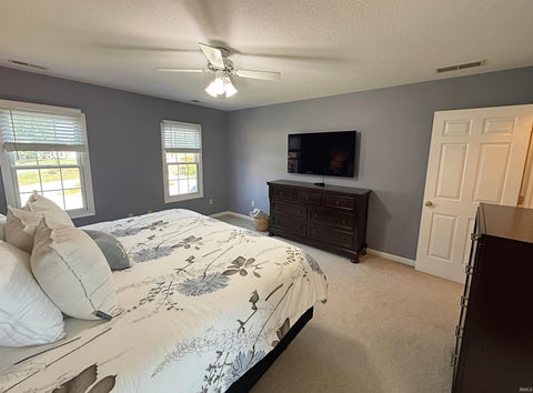 Tiny photo for 847 W Graham Lane, Washington, IN 47501 (MLS # 202637951)