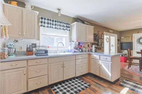 Tiny photo for 19080 Sundale Drive, South Bend, IN 46614 (MLS # 202641900)