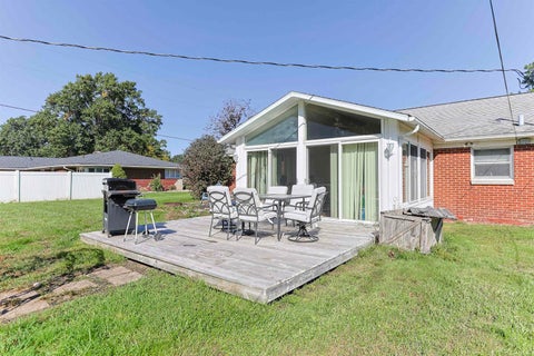 Tiny photo for 19080 Sundale Drive, South Bend, IN 46614 (MLS # 202641900)