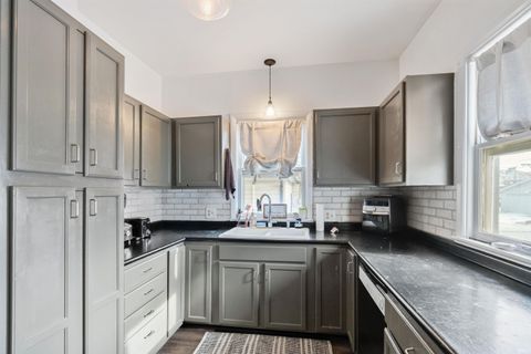 Tiny photo for 419 W Jefferson Street, Kokomo, IN 46901 (MLS # 202549205)