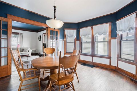 Tiny photo for 419 W Jefferson Street, Kokomo, IN 46901 (MLS # 202549205)