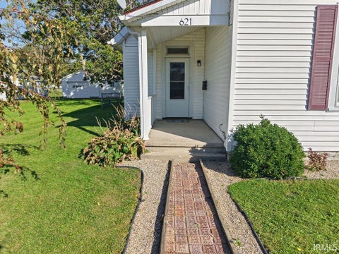 Tiny photo for 621 S Briant Street, Huntington, IN 46750 (MLS # 202643644)