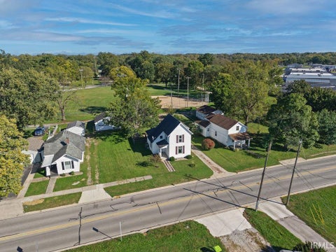 Tiny photo for 621 S Briant Street, Huntington, IN 46750 (MLS # 202643644)
