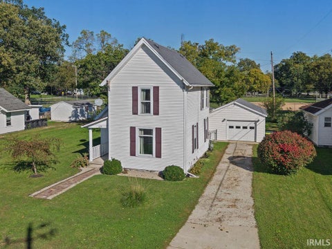 Tiny photo for 621 S Briant Street, Huntington, IN 46750 (MLS # 202643644)