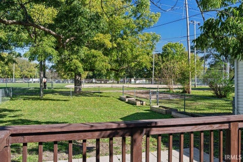 Tiny photo for 621 S Briant Street, Huntington, IN 46750 (MLS # 202643644)
