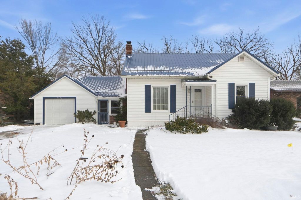 Photo of 1432 Olive Avenue, Elkhart, IN 46514 (MLS # 202549944)