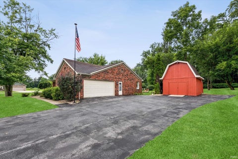 Tiny photo for 4658 E Jennings Loop, Monticello, IN 47960 (MLS # 202635782)