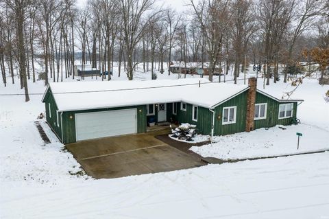 Photo of 1780 S 11th Street, Albion, IN 46701 (MLS # 202548548)