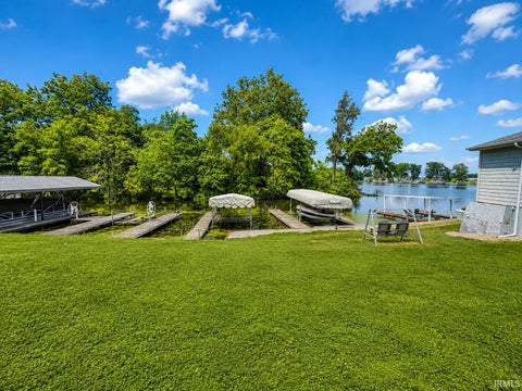 Tiny photo for 3097 E Stahl Road, Monon, IN 47959 (MLS # 202629898)
