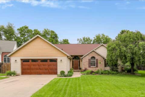 Photo of 701 E Tracee Court, Bloomington, IN 47401 (MLS # 202620626)