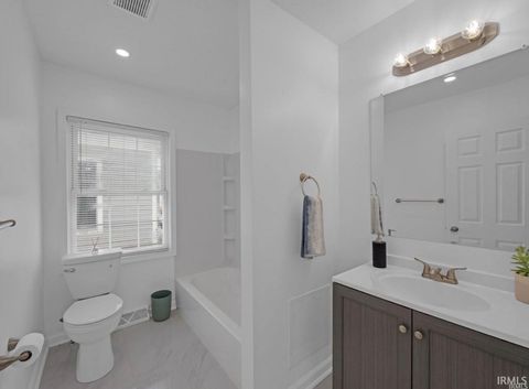 Tiny photo for 1418 W NORTH Street, Kokomo, IN 46901 (MLS # 202602226)