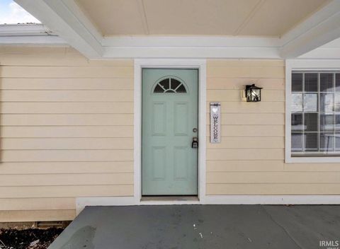 Tiny photo for 1418 W NORTH Street, Kokomo, IN 46901 (MLS # 202602226)