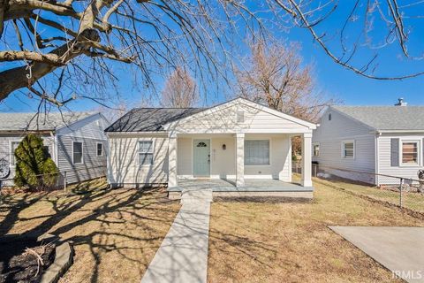 Photo of 1418 W NORTH Street, Kokomo, IN 46901 (MLS # 202602226)